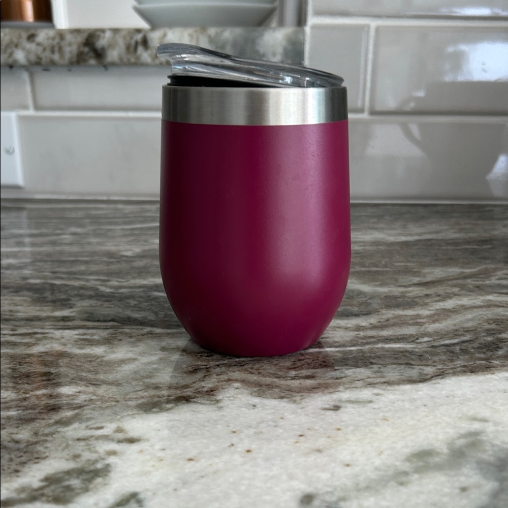 Magellan Outdoors Berry Tumbler with Clear Lid